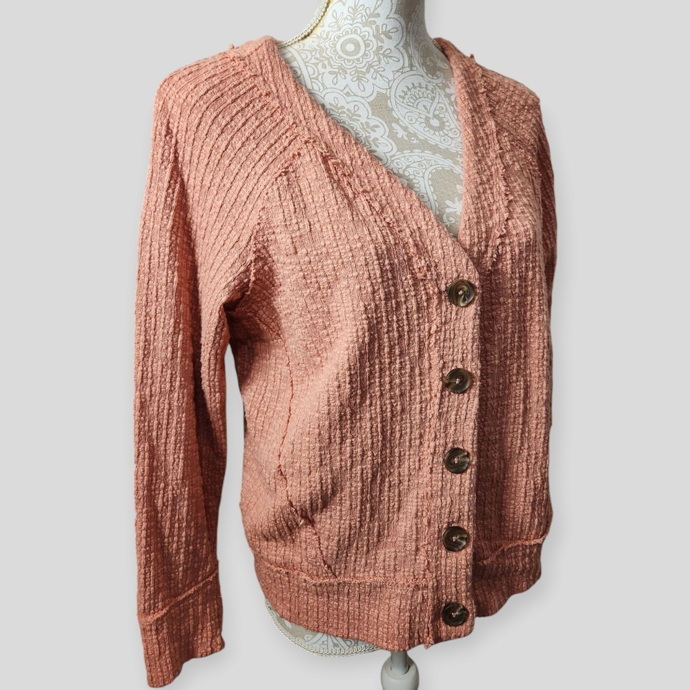 Two By Vince Camuto Coral Long Sleeve Button Up Cardigan size Small
